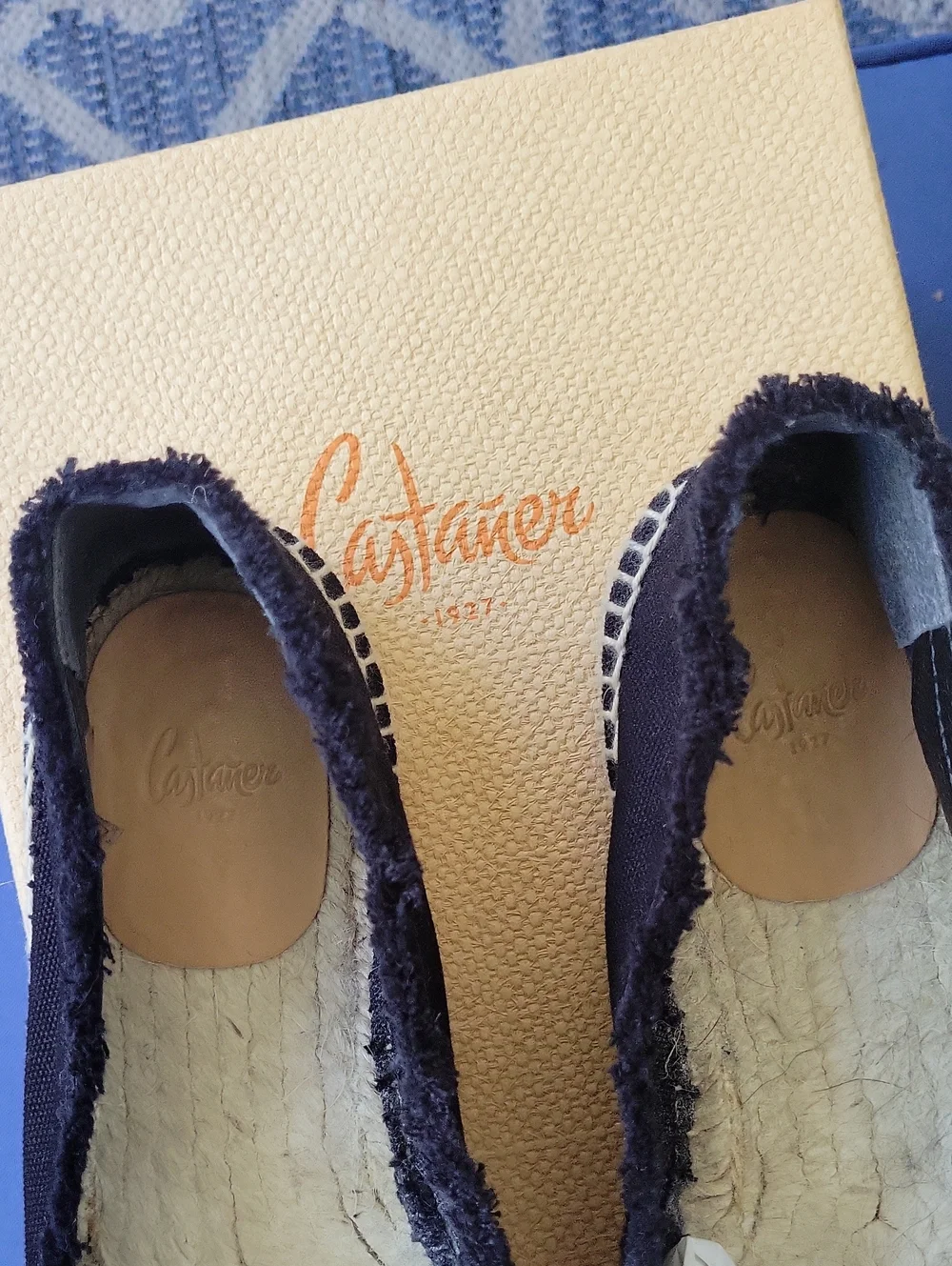 Castaner barely worn